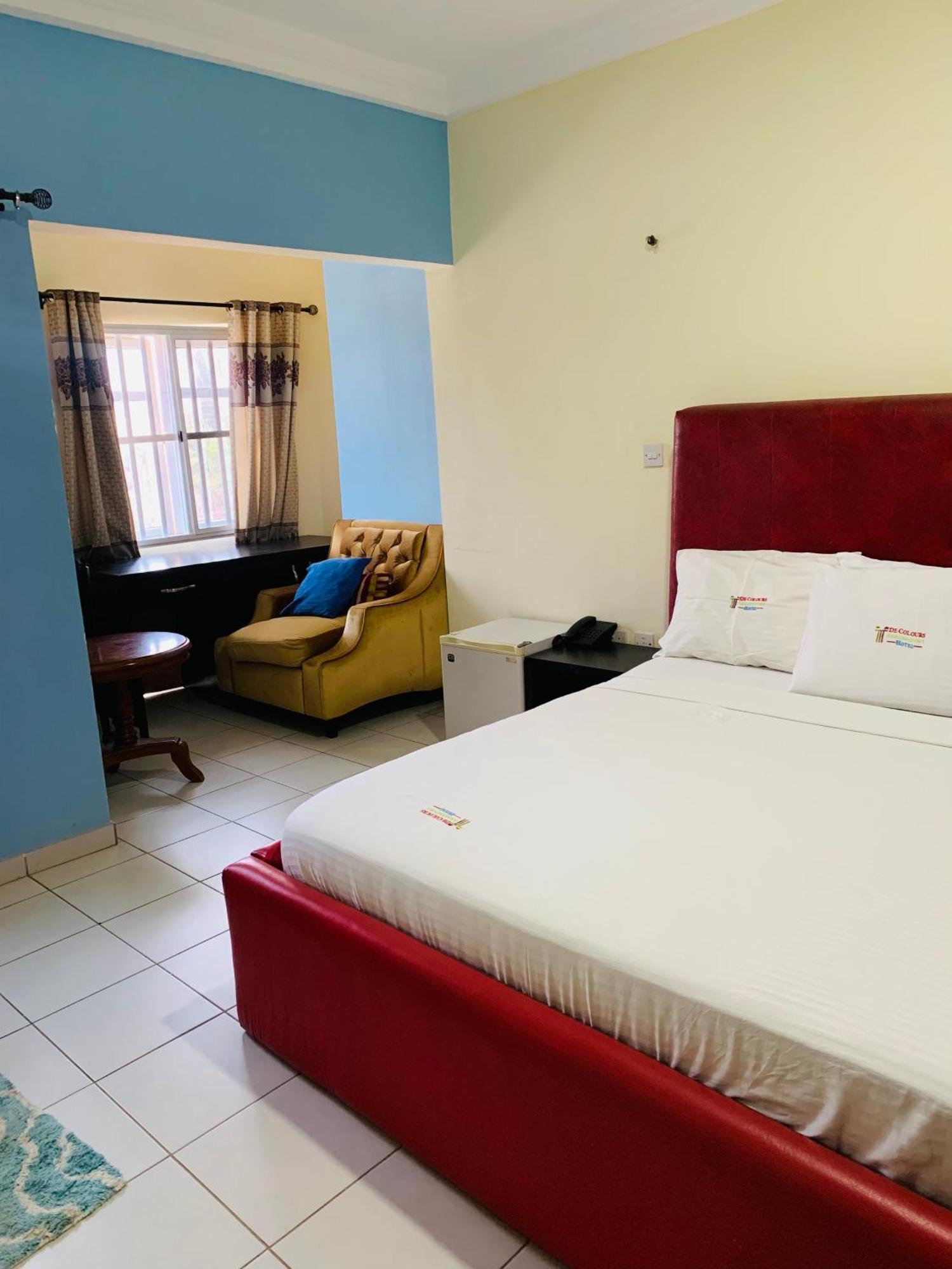 Dc Ambassadors Hotel Dawhwenya Екстериор снимка